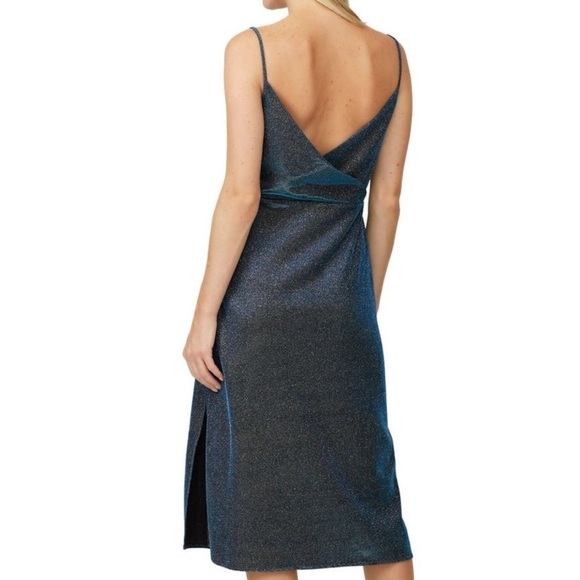 VEDA
Mystery Lurex Dress - Picture 3 of 13